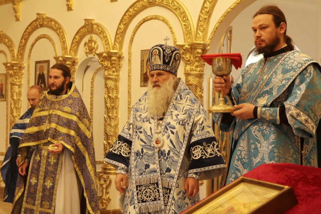 Митрополит Викентий посетил паству в Ургенче