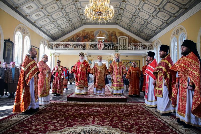 Визит митрополита Климента в Ташкентскую епархию начался с посещения Самарканда