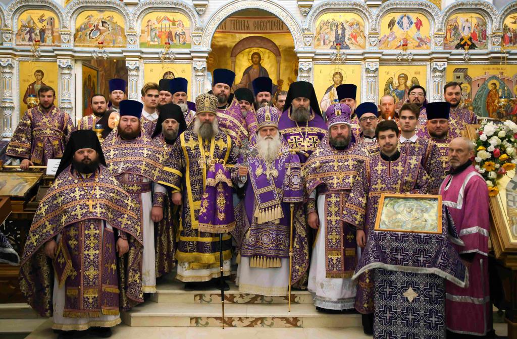 Божия Матерь – наша Споручница