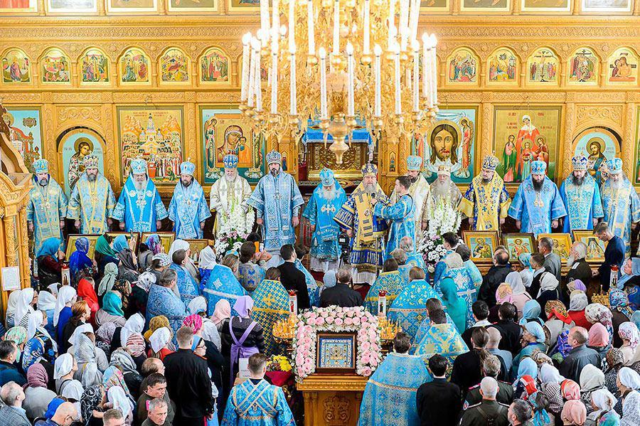 Митрополит Викентий принял участие в торжествах в память 15-летия Собора новомучеников и исповедников Казахстанских и принесения Курской-Коренной иконы Божией Матери в Алма-Ате