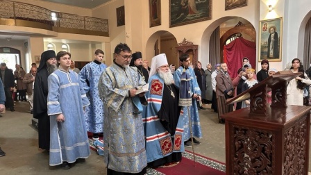 День народного единства отпраздновали в Свято-Никольском кафедральном соборе г. Душанбе